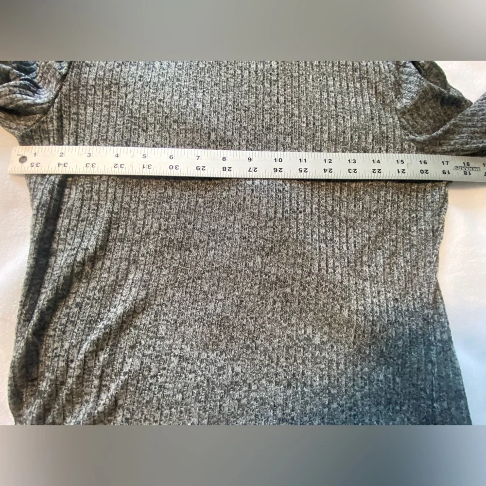 SHEIN Long Sleeve Shirt | Color: Gray and black | Size: Large |